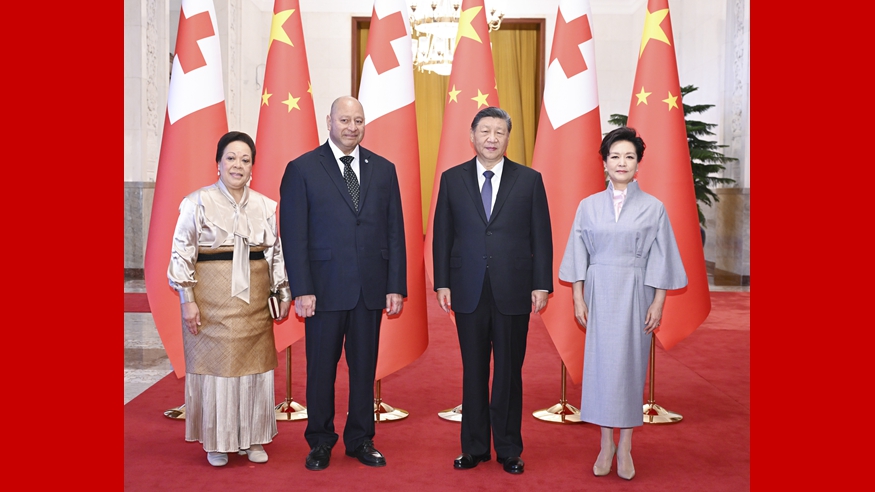 習(xí)近平會(huì)見(jiàn)湯加國(guó)王圖普六世